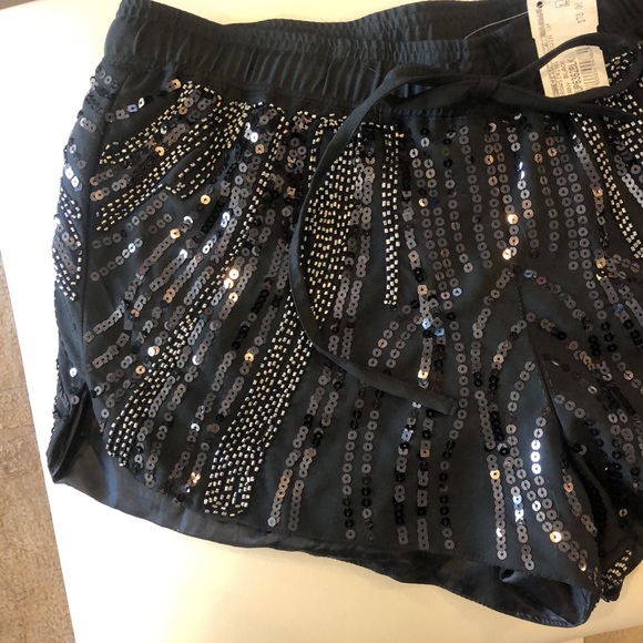 Gorgeous Sequin Pattern Drawstring Shorts-sz L - Picture 2 of 8